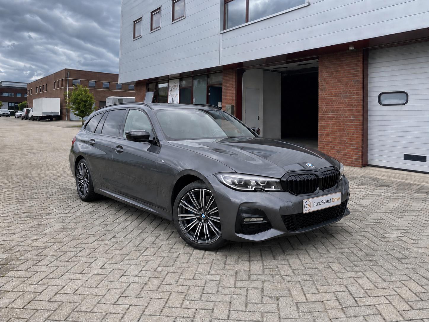 BMW 330e